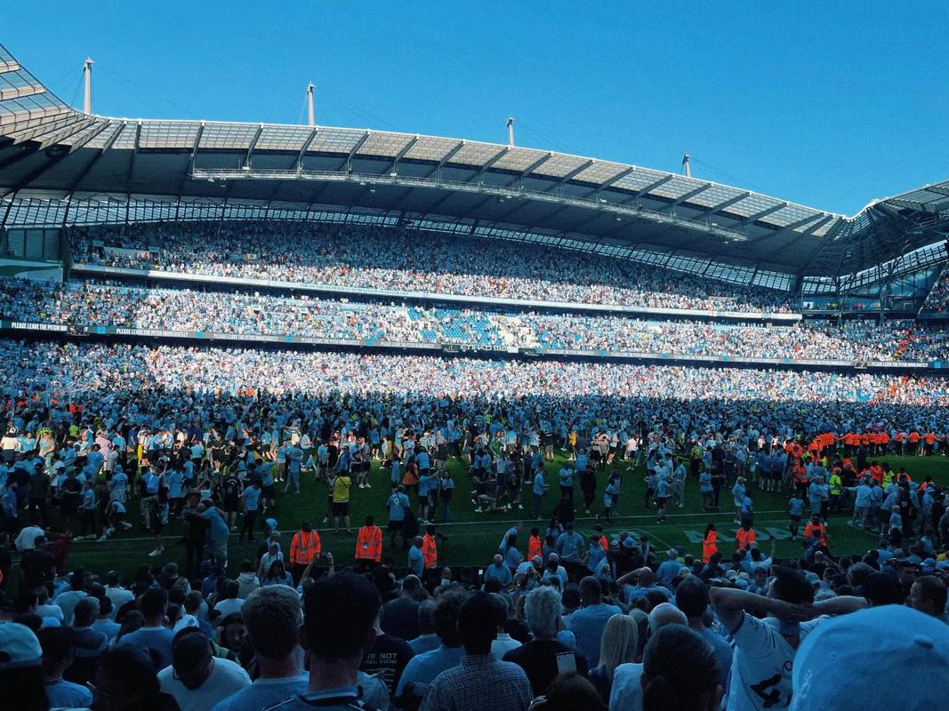 NBA球员专访：詹姆斯谈团队合作,（NBA独家专访：詹姆斯解读团队合作的力量）