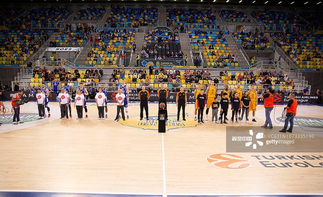 意媒：尤文加入弗罗霍尔特争夺战，与波尔图的良好关系是优势（意媒称尤文加入弗罗霍尔特竞逐，凭与波尔图的良好关系占得先机）