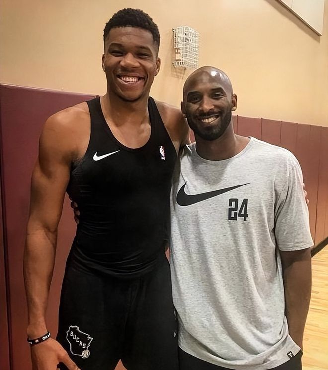 杜兰特关键投篮稳定输出（杜兰特关键时刻投篮稳健发挥）