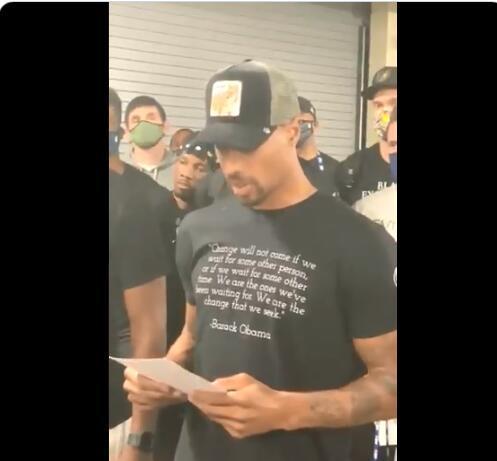 孔帕尼：给迪亚斯放了假和家人聚聚；明天赢球就接近锁定前八（孔帕尼：迪亚斯获准与家人团聚；明日若胜将接近锁定前八）