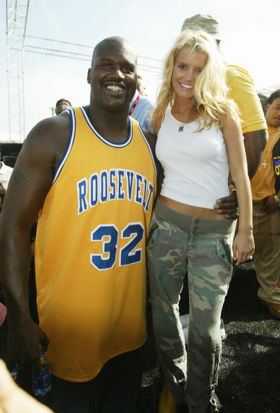 FIFA发布的世界杯赛程以美东时间计算，比北京时间慢12小时（FIFA公布世界杯赛程采用美东时区，较北京时间晚12小时）