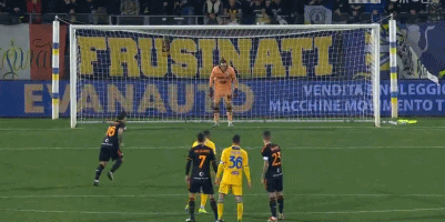 德转列英超不含BIG6球员最贵阵：吉马良斯、托纳利7500万领衔（德转评英超非BIG6最贵阵容：吉马良斯、托纳利以7500万领衔）