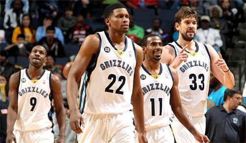 篮球摄影拍摄技巧（篮球赛场拍摄要领）