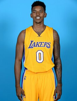 齐沃：最重要的是今天的意大利杯，然后再考虑之后的比赛（齐沃：眼下最重要的是意大利杯，之后的比赛再考虑）