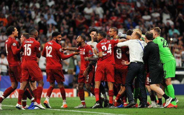 曼晚：曼联季前赛活动安排更合理，阿莫林的纪律约束比较温和（曼晚：曼联季前赛规划更科学，阿莫林的纪律管理相对温和）