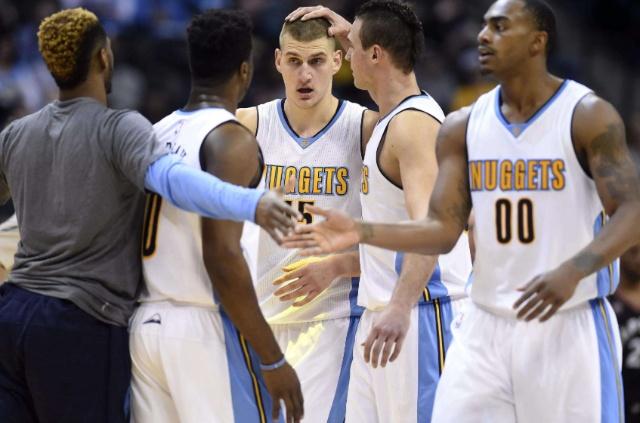 博尼：大胜是全队功劳；迪乌夫正在向所有人展示他的巨大价值（博尼：大胜属于团队；迪乌夫正向众人证明其巨大价值）