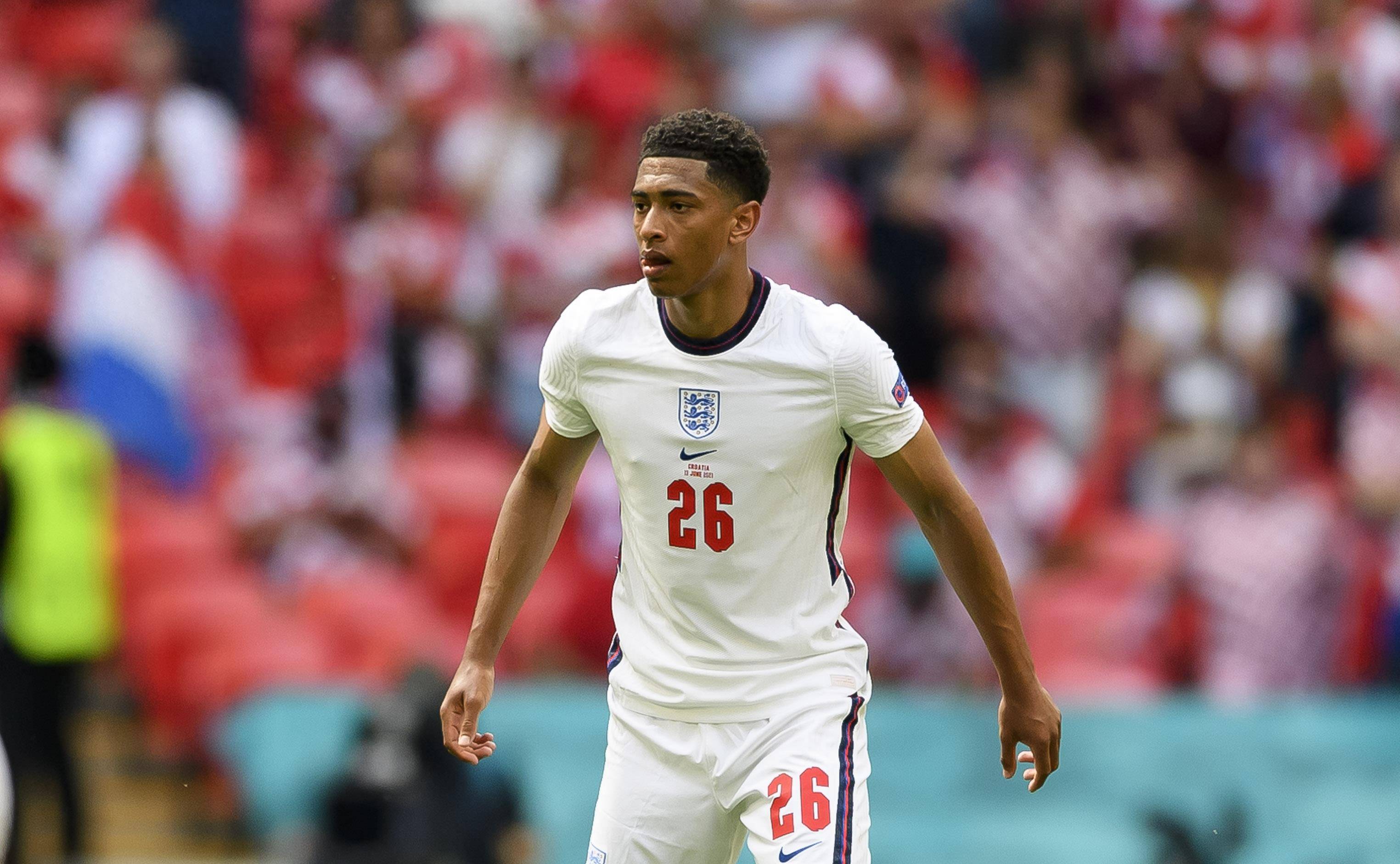 被与贝肯鲍尔比较？凯恩：我从小就喜欢防守，很享受铲球（被拿来与贝肯鲍尔相比较？凯恩：从小钟情防守，铲球让我很享受）