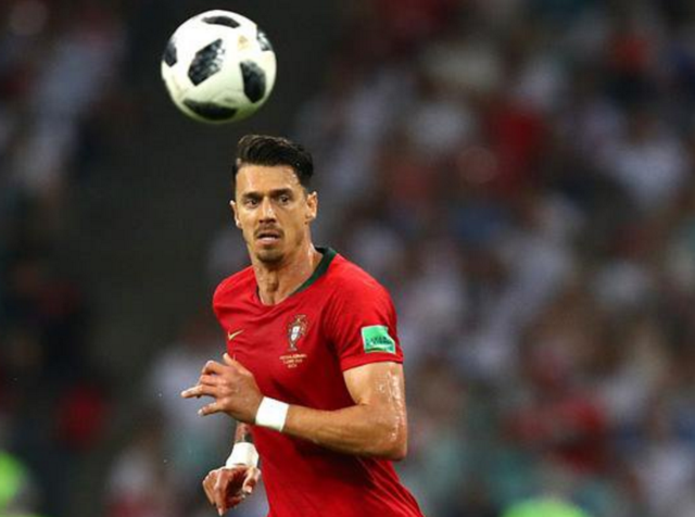 为什么哈维·阿隆索在皇家马德里的生存机会微乎其微（哈维·阿隆索为何难以在皇家马德里立足）