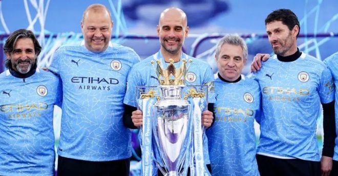 姆巴佩速度制胜 防线全面告急（姆巴佩一骑绝尘，后防线告急）