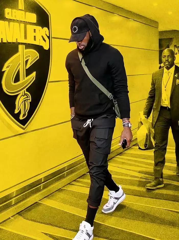 申花连续两个赛季在亚冠输给柔佛，共丢6球、仅打进1球（申花亚冠连两季负柔佛：被灌6球仅入1球）