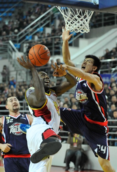 经纪人：国米态度很明确，赛季末再决定德弗赖和阿切尔比未来（经纪人：国米立场已明，德弗赖与阿切尔比去留将于赛季结束后敲定）